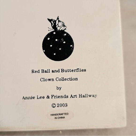 Annie Lee Playing guitar Clown Plaque with stand Red Ball and Butterfly - Picture 3 of 8